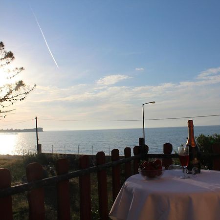 Anastazia'S Seaside Apartments Roda  Bagian luar foto